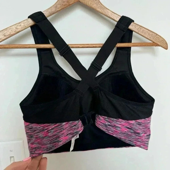 Victoria secret sports  bra 36D - Picture 3 of 4